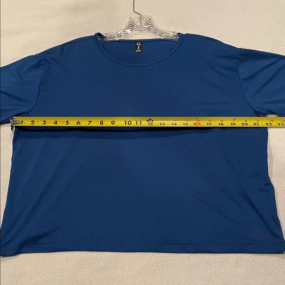 NWT Under Armour Women's Motion Blue Short Sleeve Loose Fit T-Shirt Size Medium - Picture 4 of 9